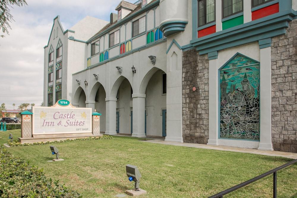 Castle Inn And Suites Άναχαϊμ Εξωτερικό φωτογραφία