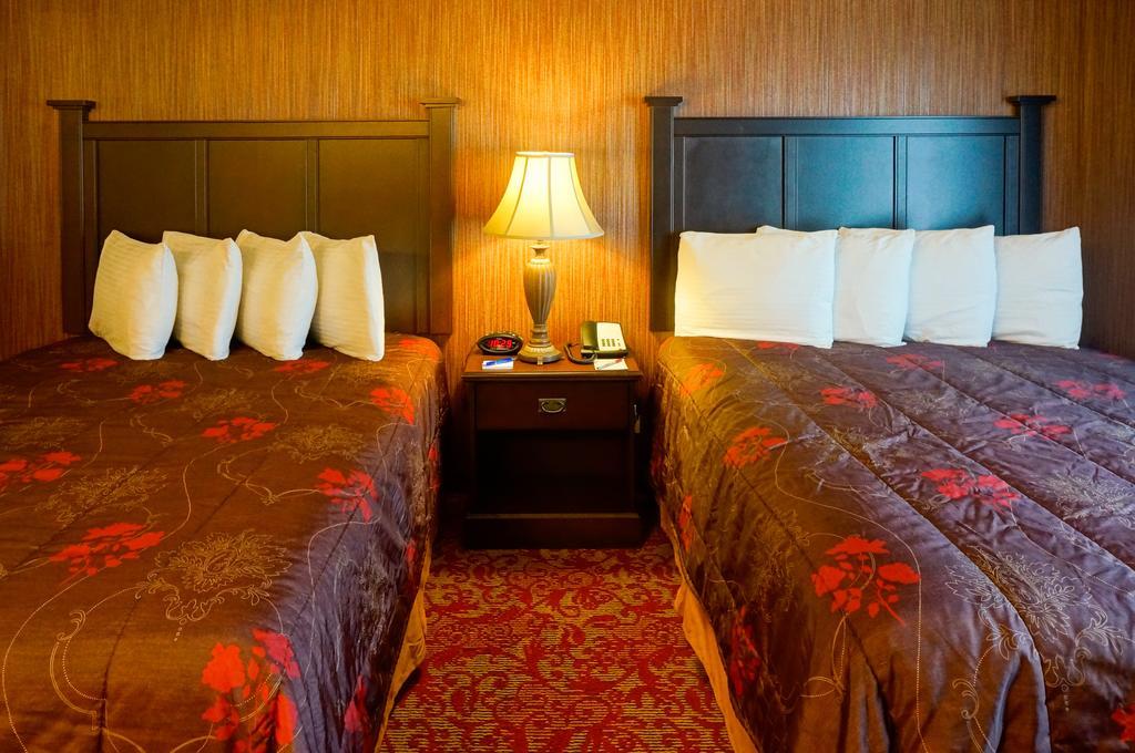 Castle Inn And Suites Άναχαϊμ Εξωτερικό φωτογραφία