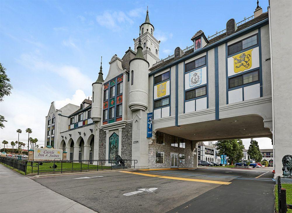 Castle Inn And Suites Άναχαϊμ Εξωτερικό φωτογραφία